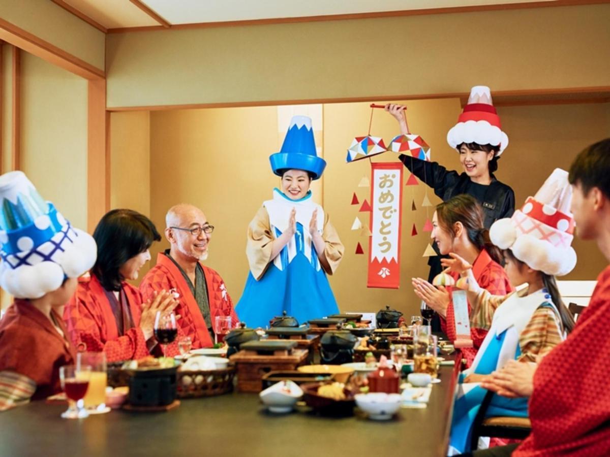 Kozantei Ubuya Hotel Fujikawaguchiko Buitenkant foto