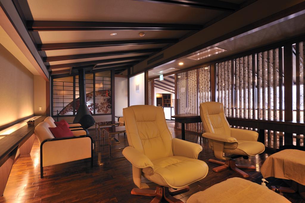 Kozantei Ubuya Hotel Fujikawaguchiko Buitenkant foto