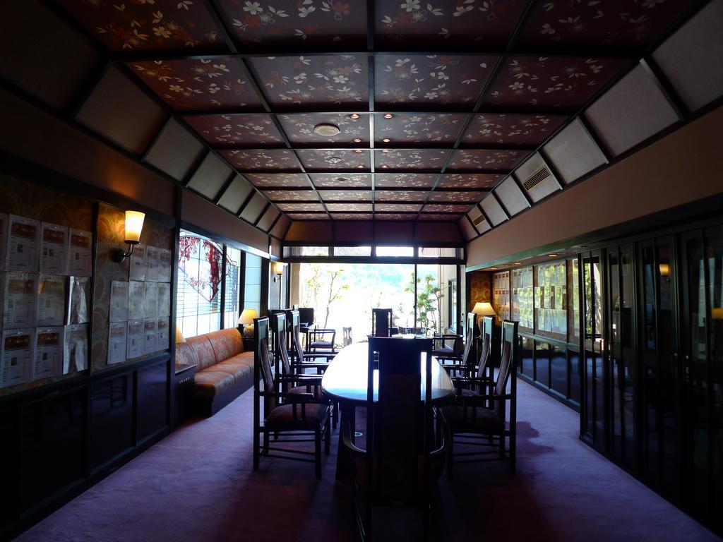 Kozantei Ubuya Hotel Fujikawaguchiko Buitenkant foto